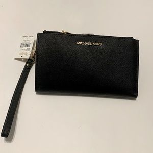 MICHAEL KORS NWT DOUBLE ZIP WRISTLET